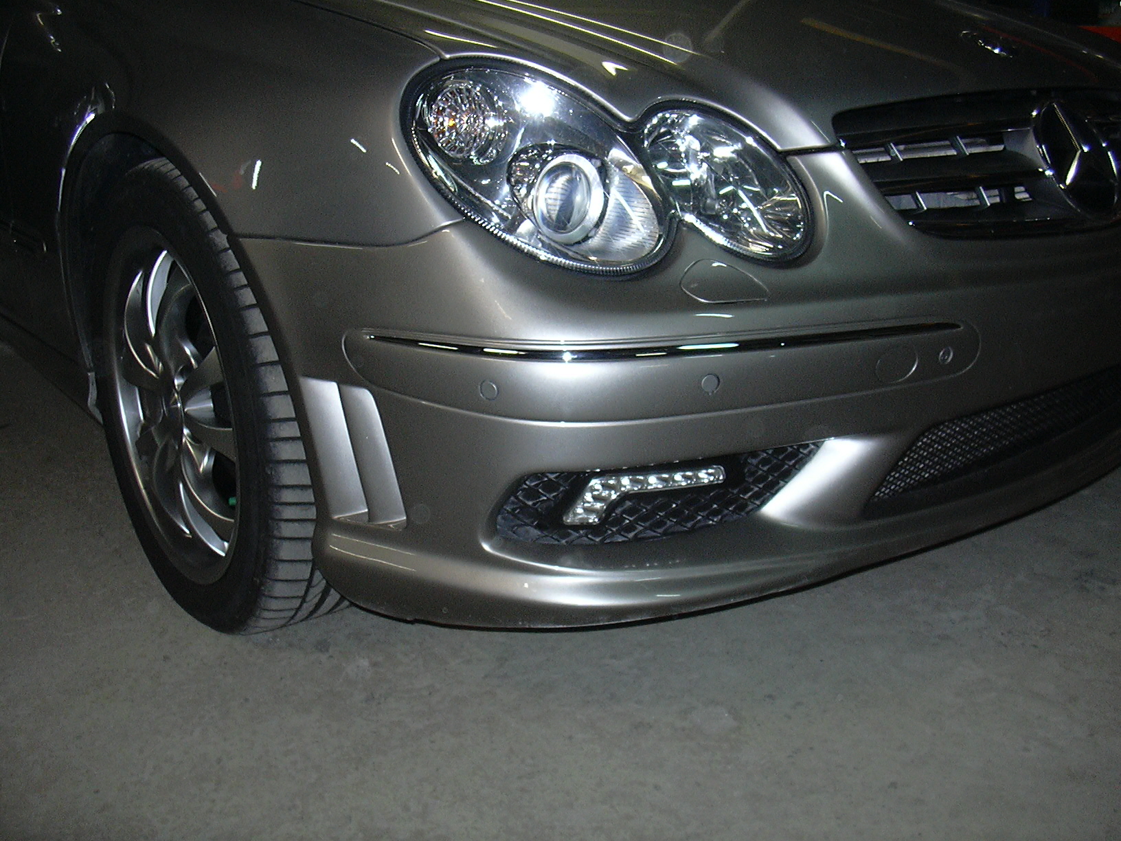 AC- TAGFAHRLICHTER CLK AMG STOßSTANG