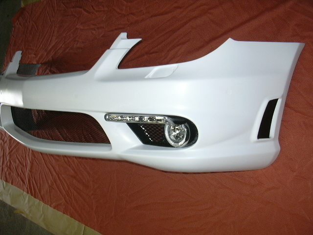 TAGFAHRLEUCHTEN CLS W219 / AMG STOßS