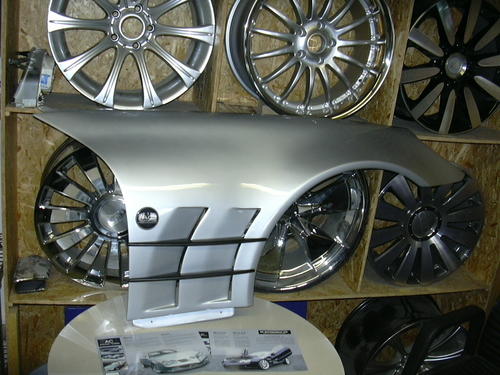 AC SLK SLR Kotflügel mit 2 Fienen